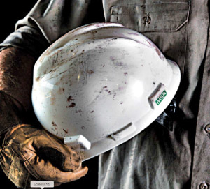Signs You May Need a New Hard Hat
