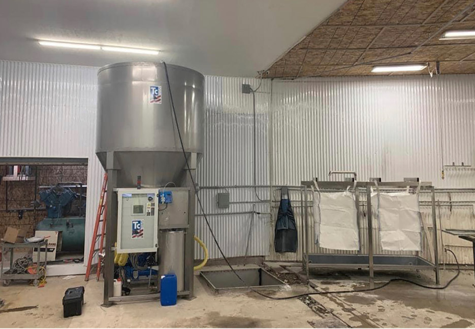 Zack Smyser: “We utilize a  Turrini DEP350 system. It has a 95 gallon per minute capacity, and we purchased it through Gerry Van Der Bas and Simon Bradberry, who were very helpful throughout the set-up process. ” The Turrini water filtration system provides clean water for fabrication and treats the mud from used water.
