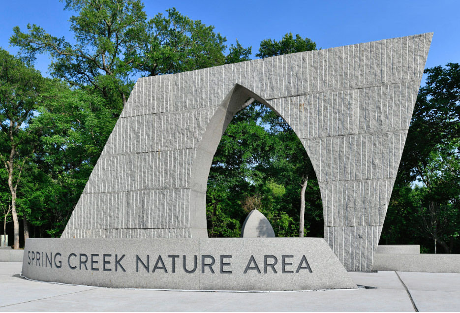 “There is something romantic, and with some difficulty, to cull out and keep the remains of stone cuts,” Pinnacle Award jurors said. “Playing up the drill holes is a nice touch as a use of texture. It softens the face of the stone.”