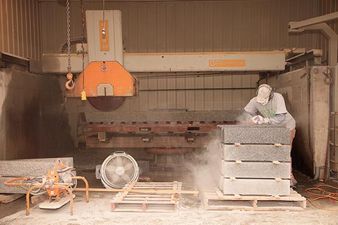 A GMM Axia 38 step cuts in the background while one of Freshwater Stone’s finest does the finish trimming. A safe and orderly work environment is paramount and strictly adhered to. Using process methods and technology that are as sustainable as possible are also a priority. Most employees are cross-trained and can perform all aspects of the craft from cutting to installation according to Jeff Gammelin.